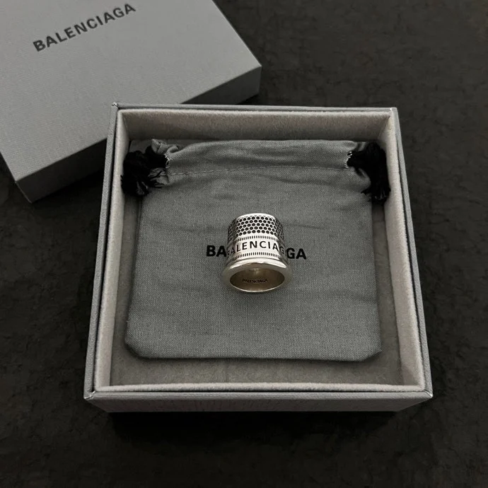 Balenciaga Ring  01lyr3 (8)